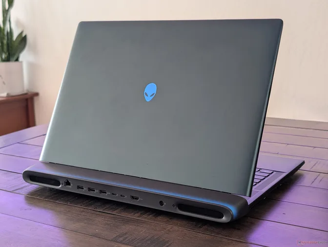 Alienware 18 Area-51 превосходит почти все другие игровые ноутбуки, и у нас есть бенчмарки, чтобы доказать это
