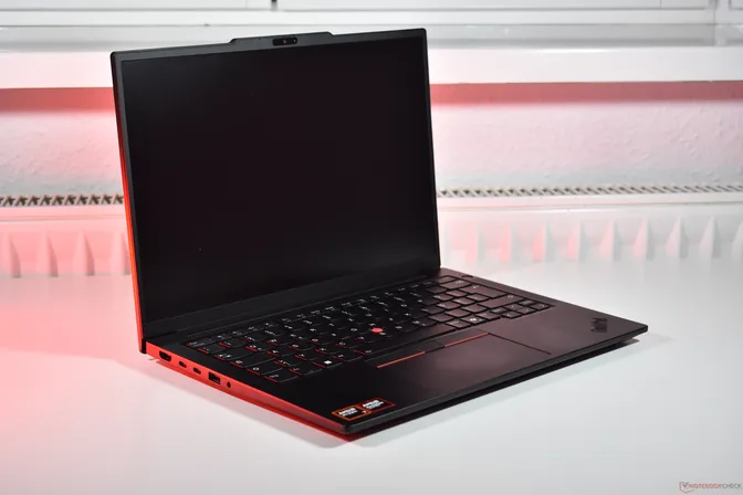 AMD или Intel, что лучше для этого доступного офисного ноутбука: Сравнение Lenovo ThinkPad E14 Gen 7