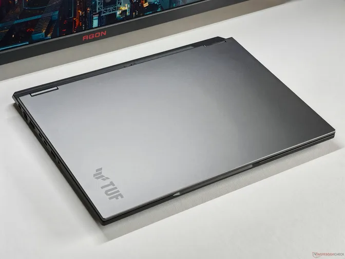 Asus TUF Gaming A16 несбалансирован по производительности и возможностям