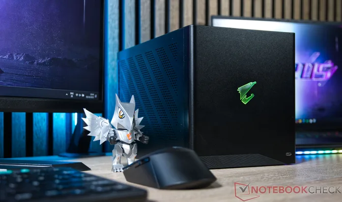 Gigabyte расширяет доступность Aorus RTX 5090 Thunderbolt 5 eGPU