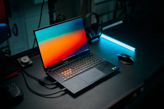 Ноутбуки с RTX 5090 в сравнении: На каком месте находится Gigabyte Aorus Master 16?