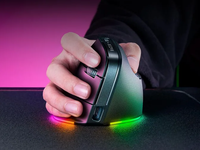 Razer выпускает серию Pro Click V2 с вертикальной мышью и более привычной альтернативой
