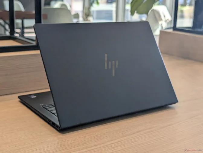 Время автономной работы HP EliteBook X G1i 14 - одно из самых продолжительных среди всех моделей серии Elite
